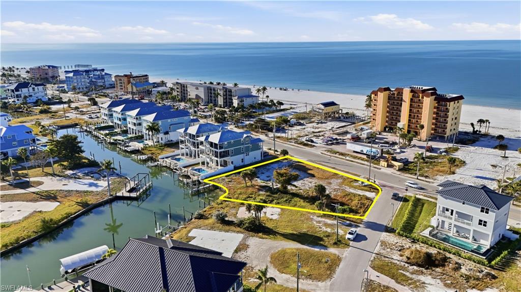 ISLAND SHORES - Land