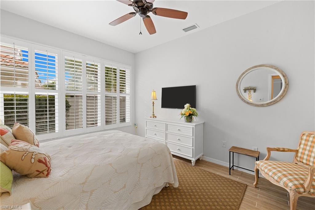 LEEWARD CAY - Residential