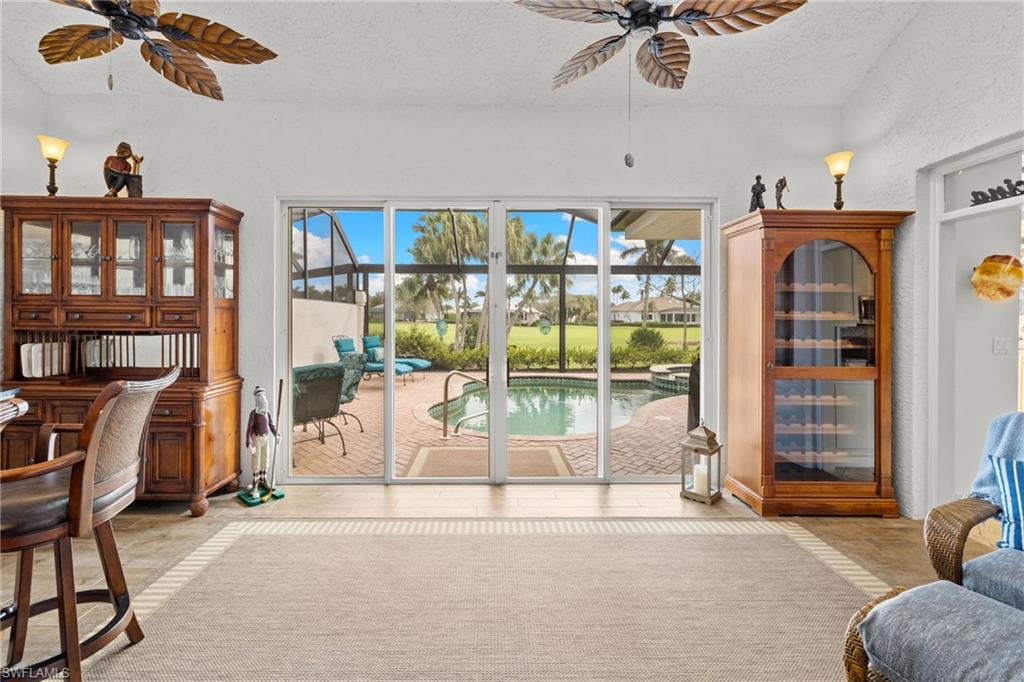 LEEWARD CAY - Residential