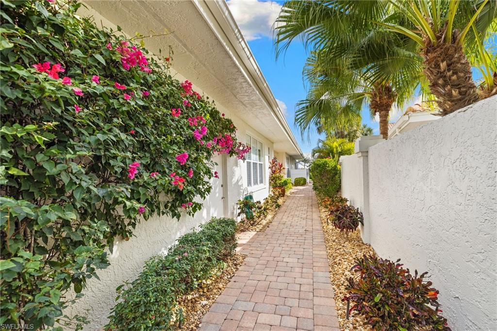 LEEWARD CAY - Residential