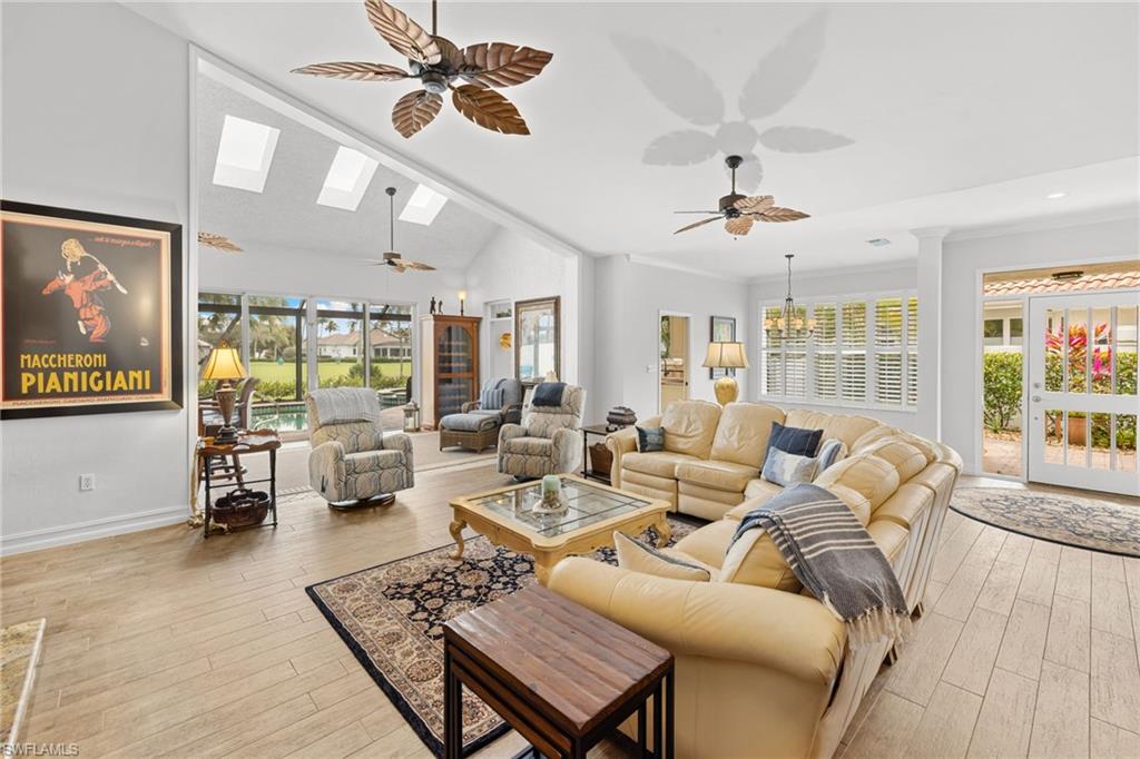 LEEWARD CAY - Residential