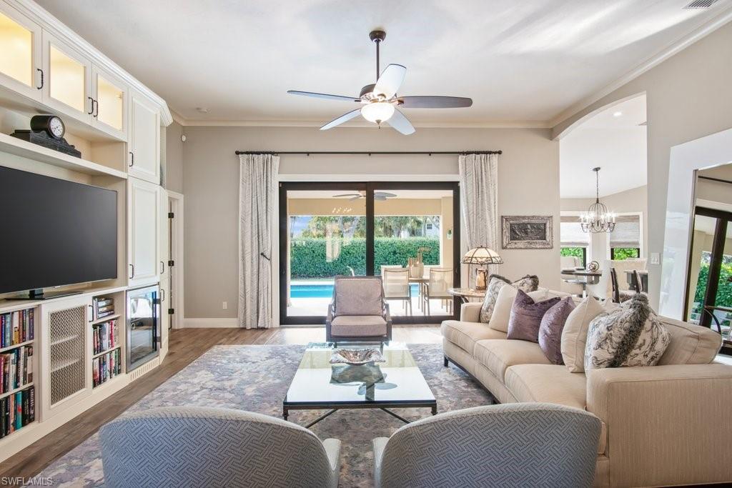 MONTEREY - Residential