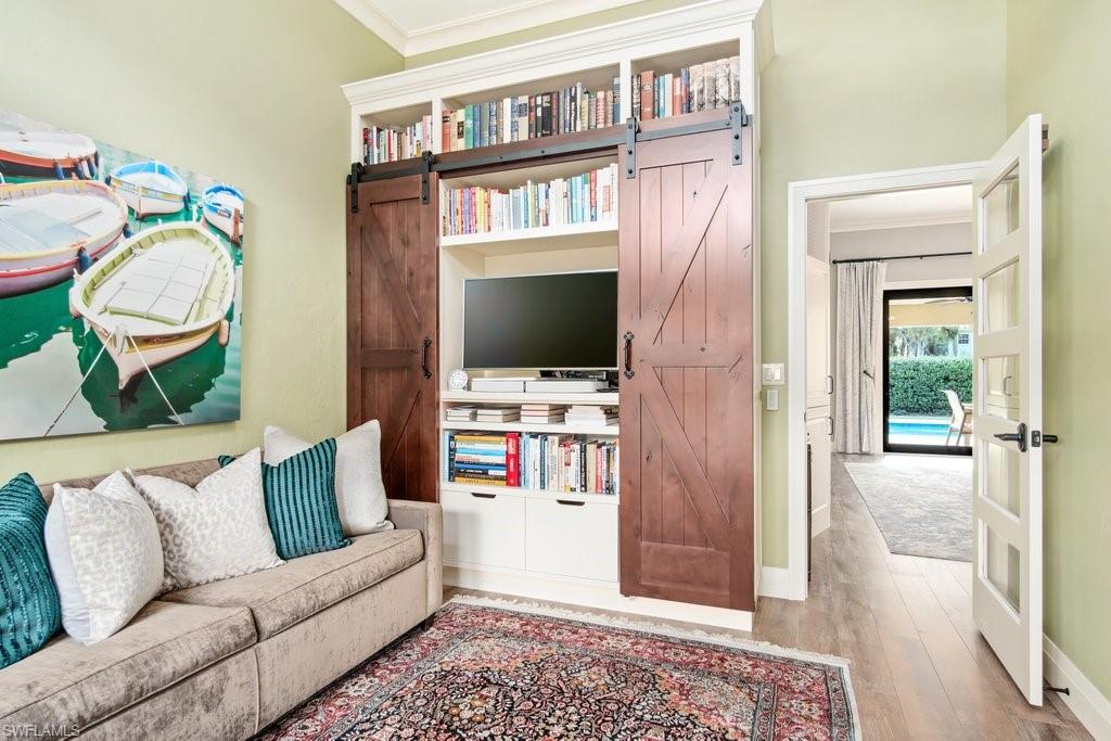 MONTEREY - Residential