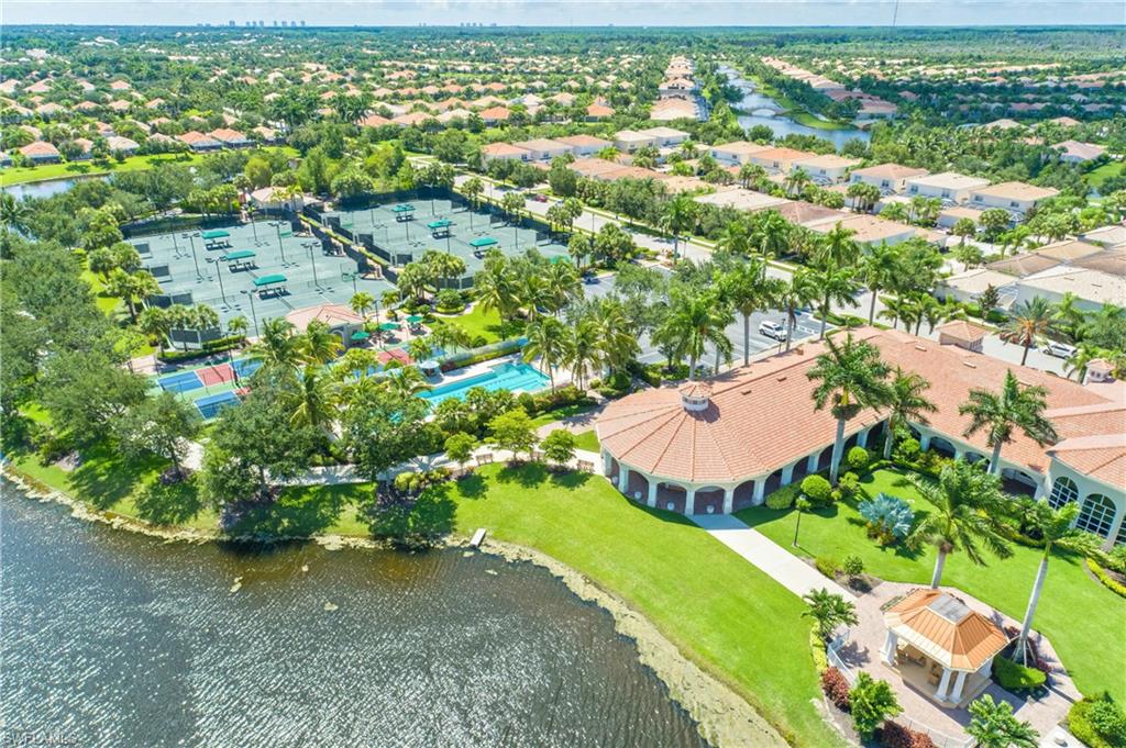 VILLAGE WALK OF BONITA SPRINGS - Residential