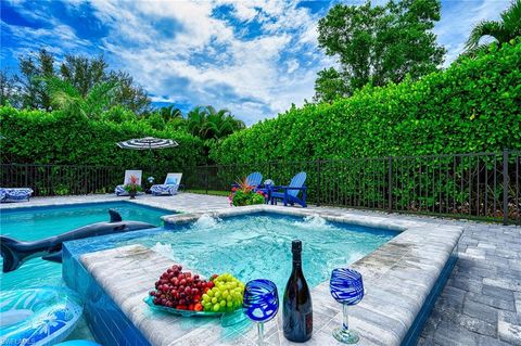 793 Teton CT SW NAPLES FL 34104