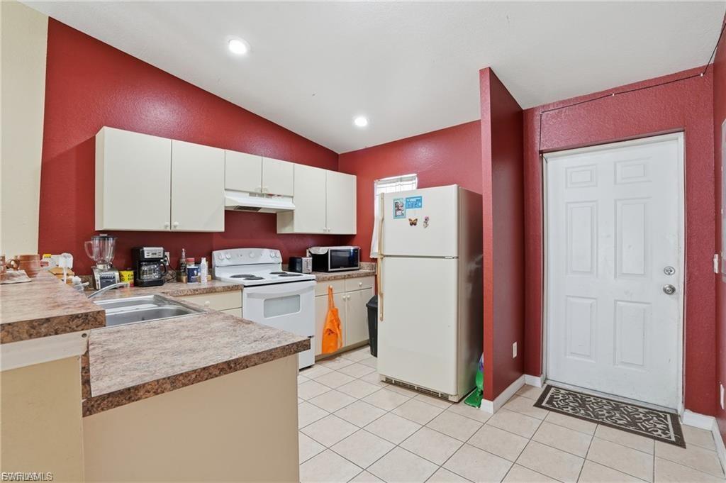 LEHIGH ACRES - Residential Income