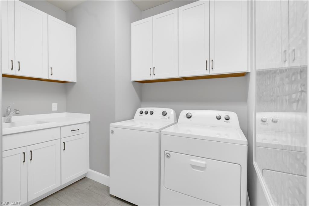 CORKSCREW SHORES - Residential