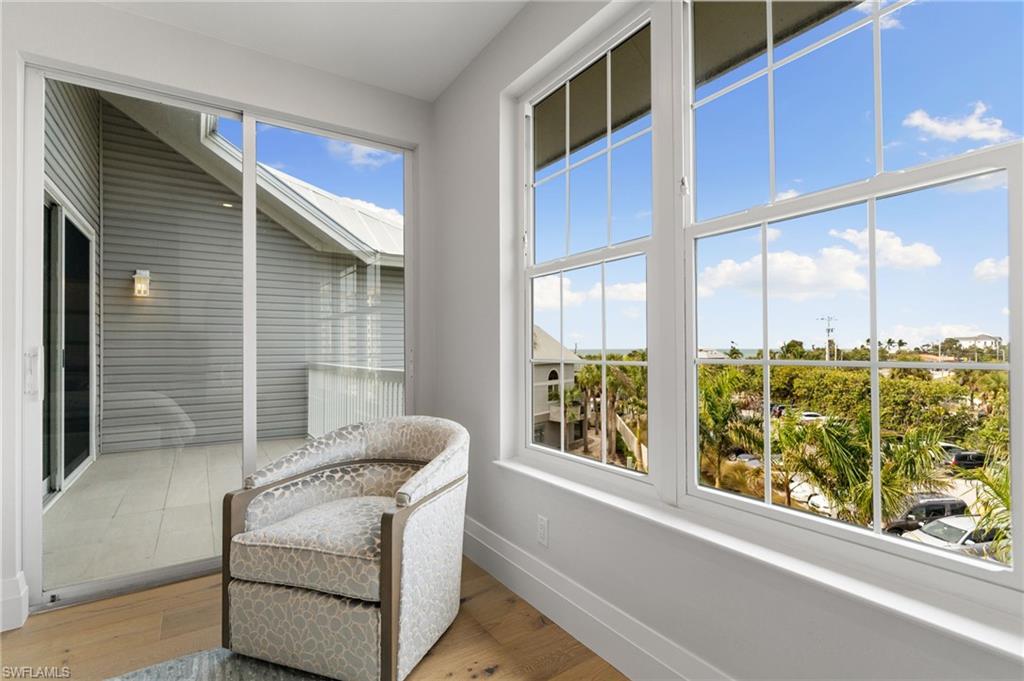 VILLAS AT BAREFOOT BEACH - Residential