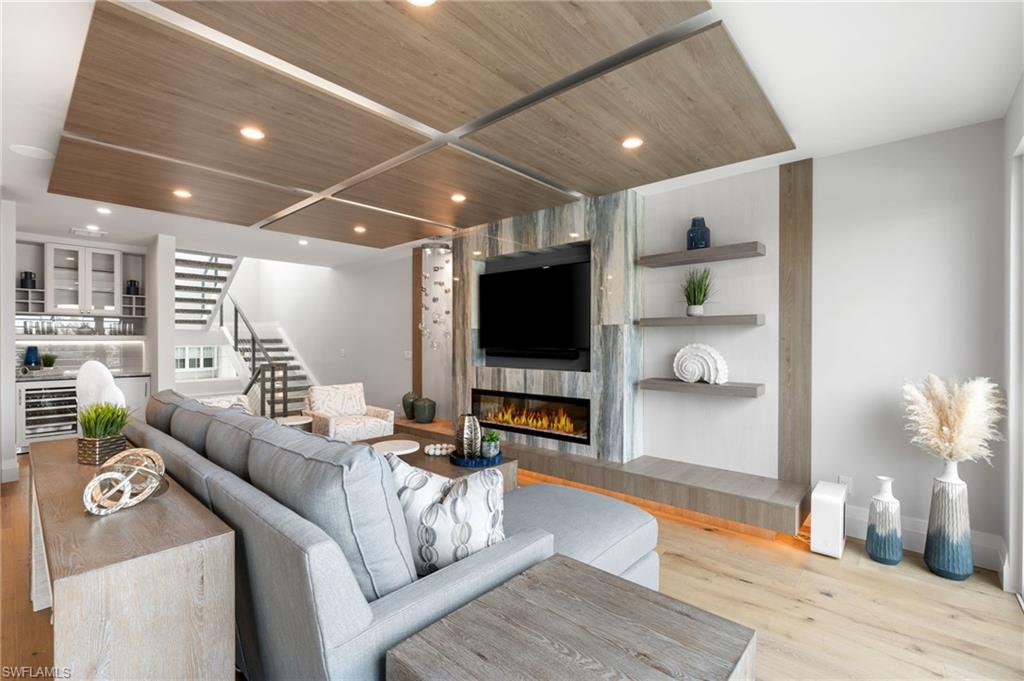 VILLAS AT BAREFOOT BEACH - Residential