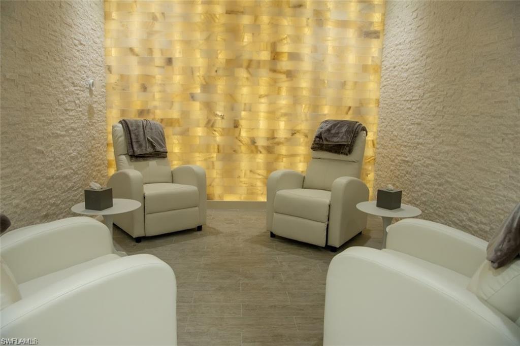 VISTA POINTE - Residential