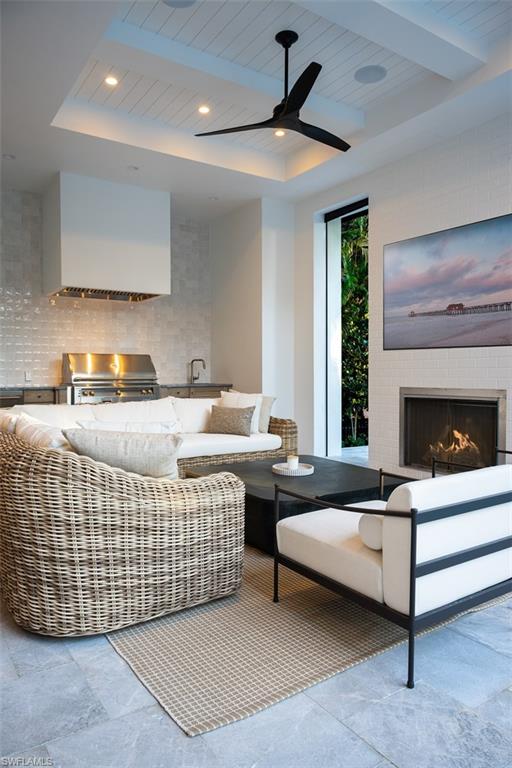 OLDE NAPLES - Residential