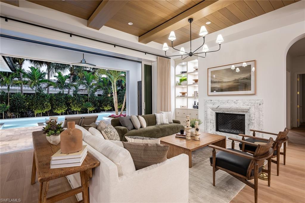 OLDE NAPLES - Residential