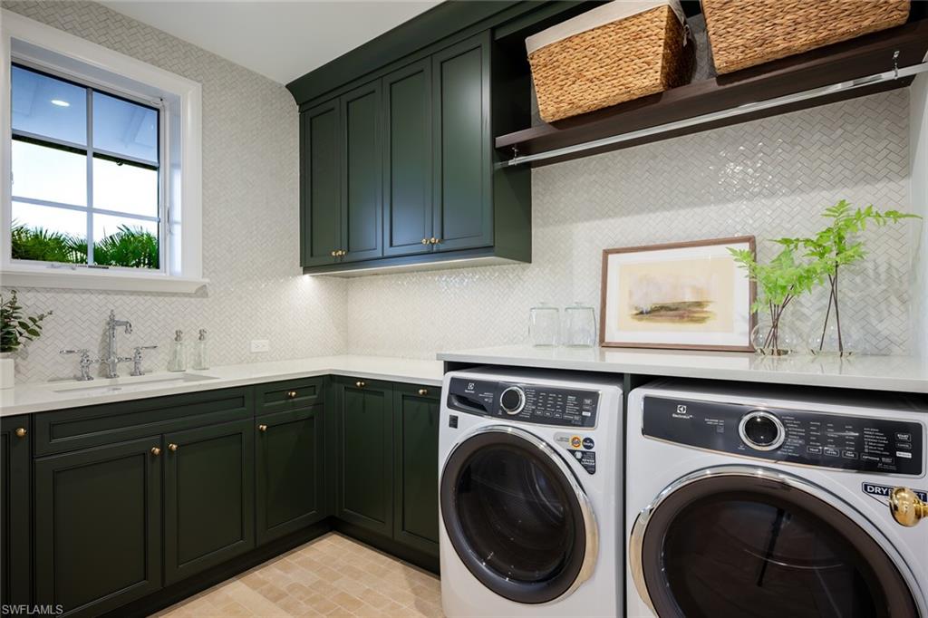 OLDE NAPLES - Residential