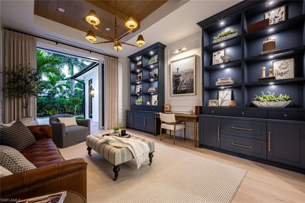 OLDE NAPLES - Residential