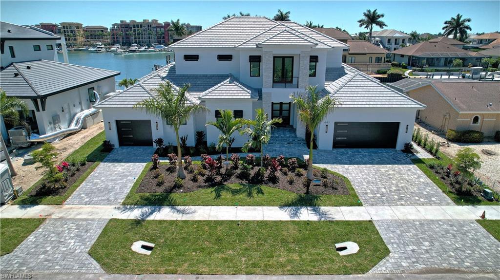 MARCO BEACH - Residential