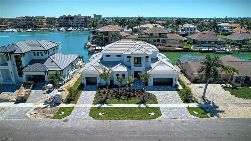 MARCO BEACH - Residential