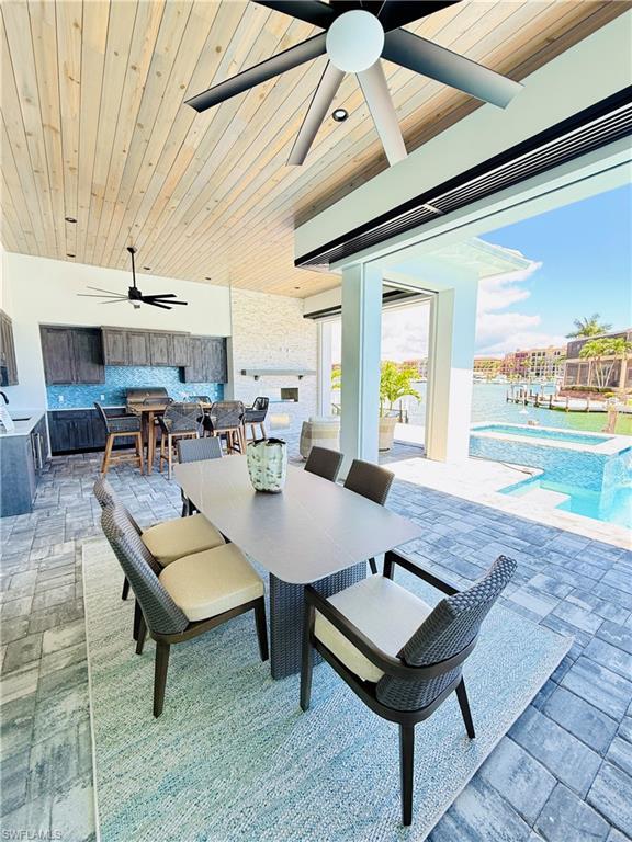 MARCO BEACH - Residential