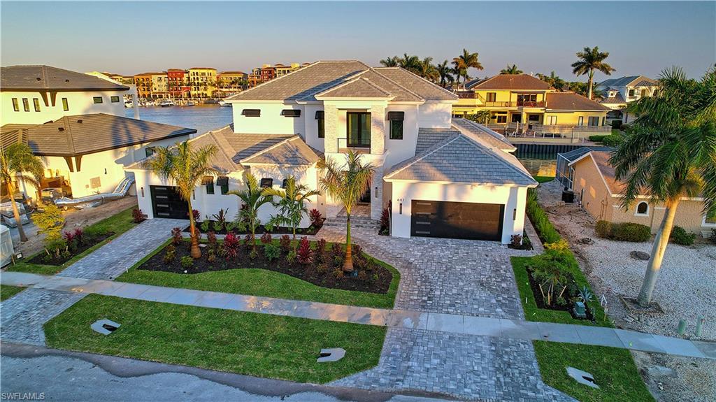 MARCO BEACH - Residential