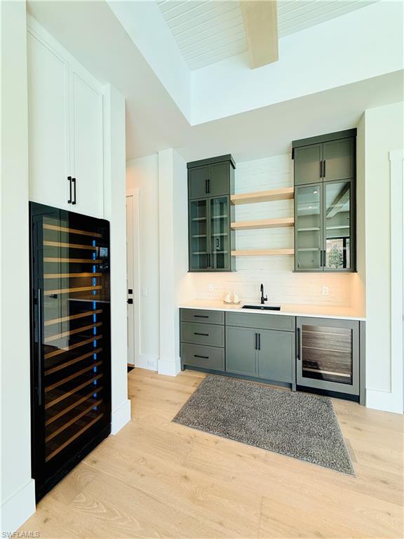 MARCO BEACH - Residential