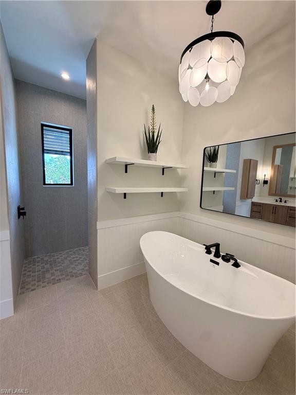 MARCO BEACH - Residential