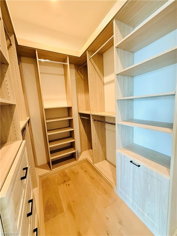 MARCO BEACH - Residential