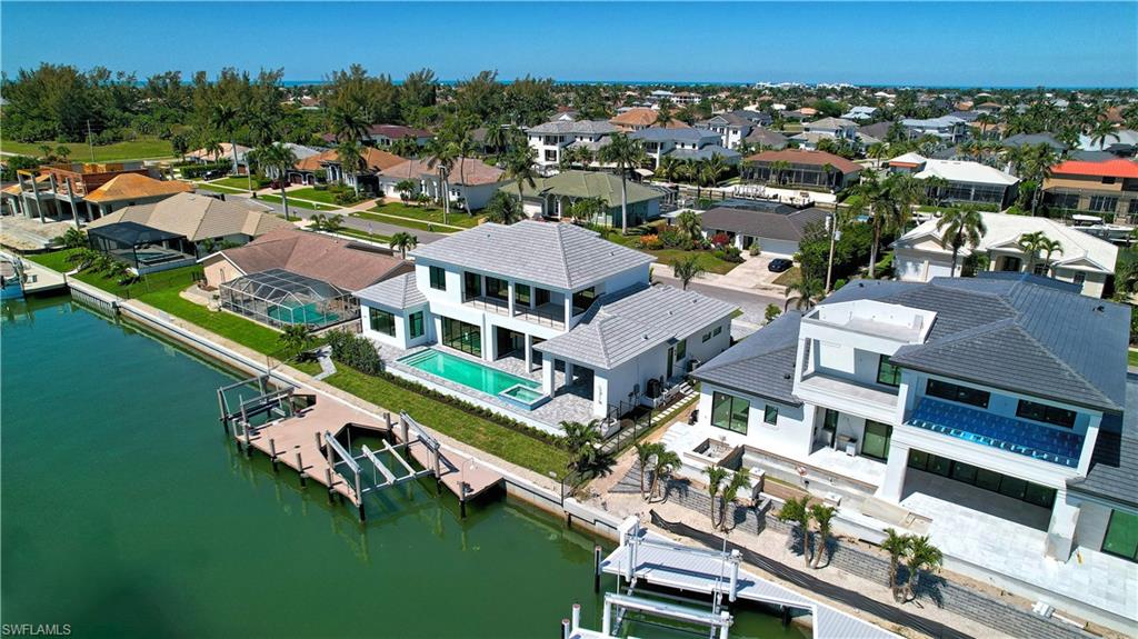 MARCO BEACH - Residential