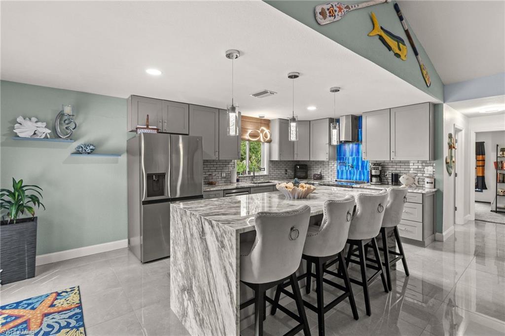 GULF COVE - Residential