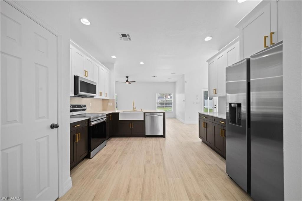 CYPRESS CAY - Residential