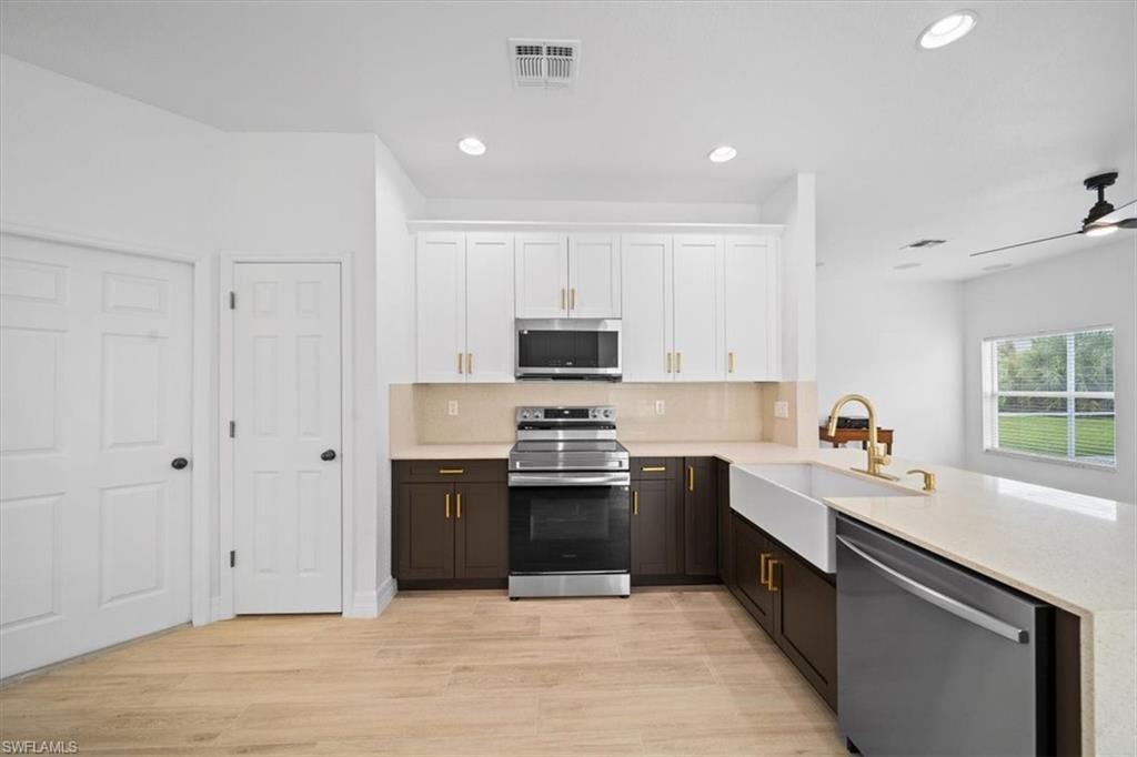 CYPRESS CAY - Residential