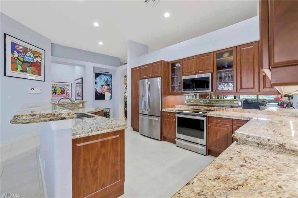 910 Villa Florenza DR