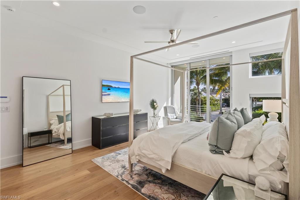 BANYAN CORNERS - Residential