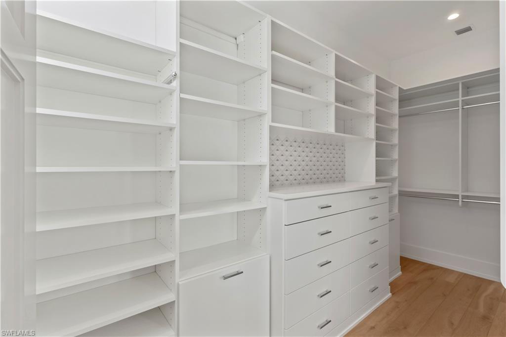 BANYAN CORNERS - Residential