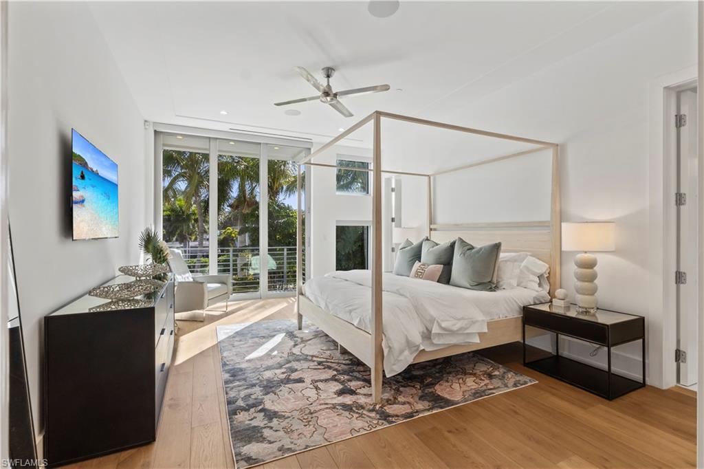 BANYAN CORNERS - Residential