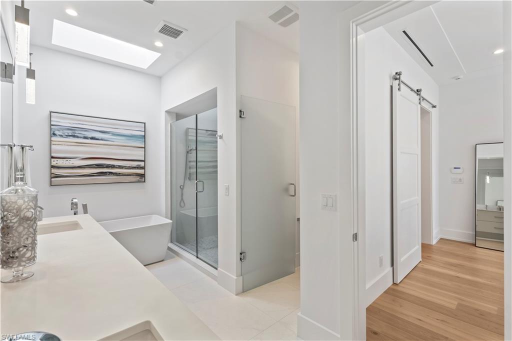 BANYAN CORNERS - Residential