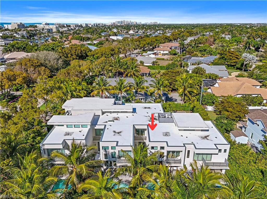 BANYAN CORNERS - Residential