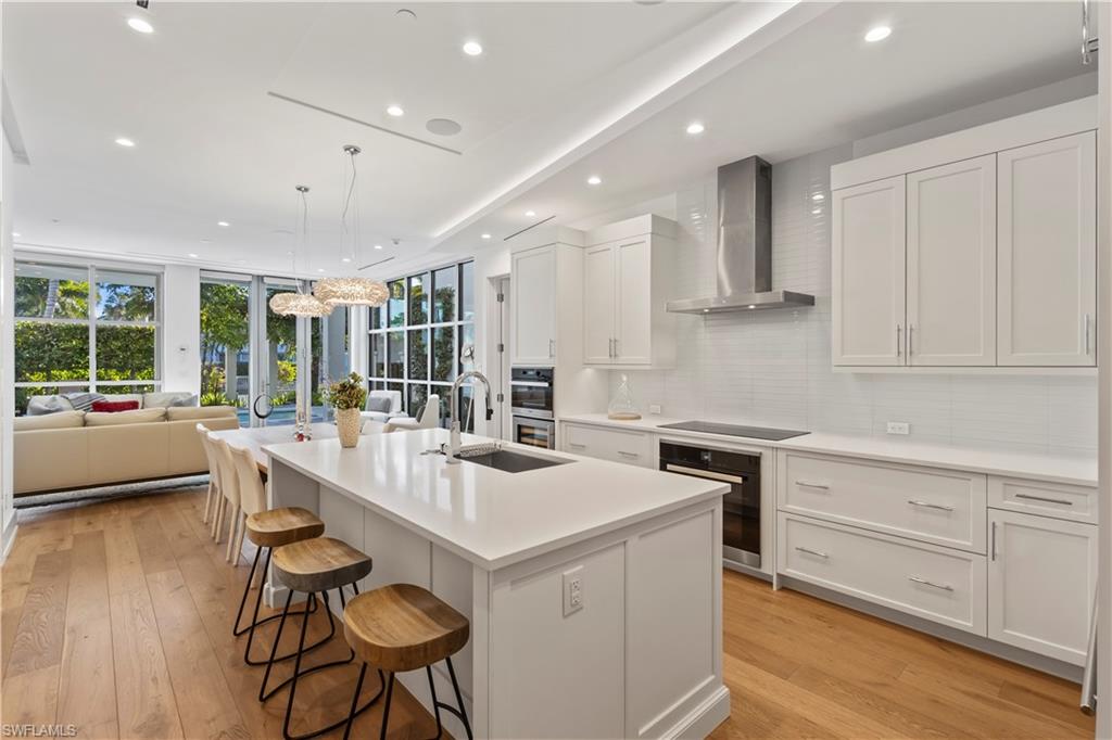 BANYAN CORNERS - Residential