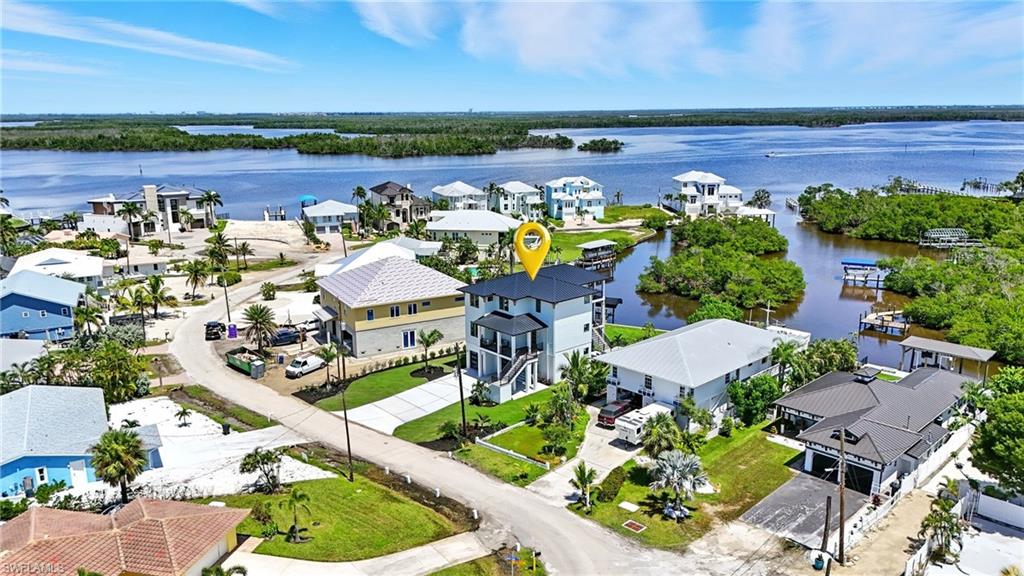 306 Seminole WAY