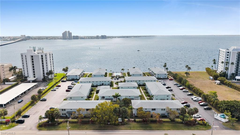 PALMS AT WATERS EDGE - Residential