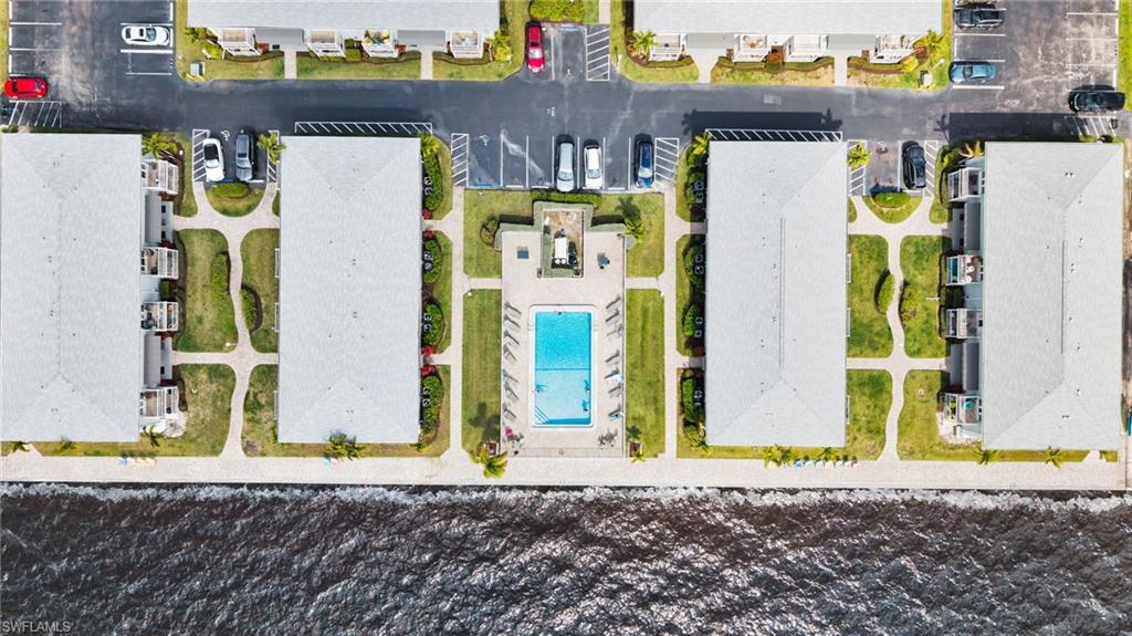 PALMS AT WATERS EDGE - Residential