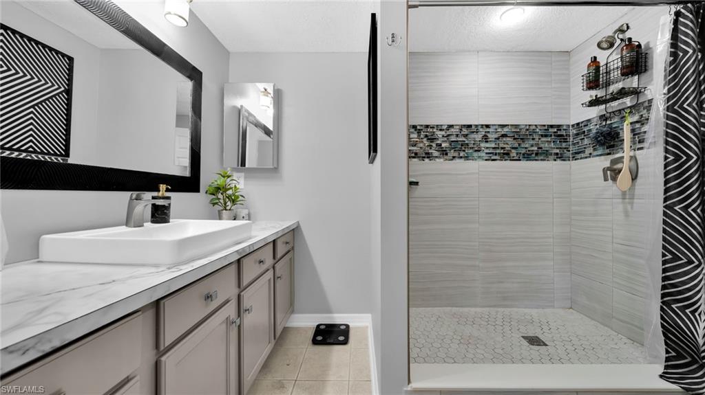 PALMS AT WATERS EDGE - Residential