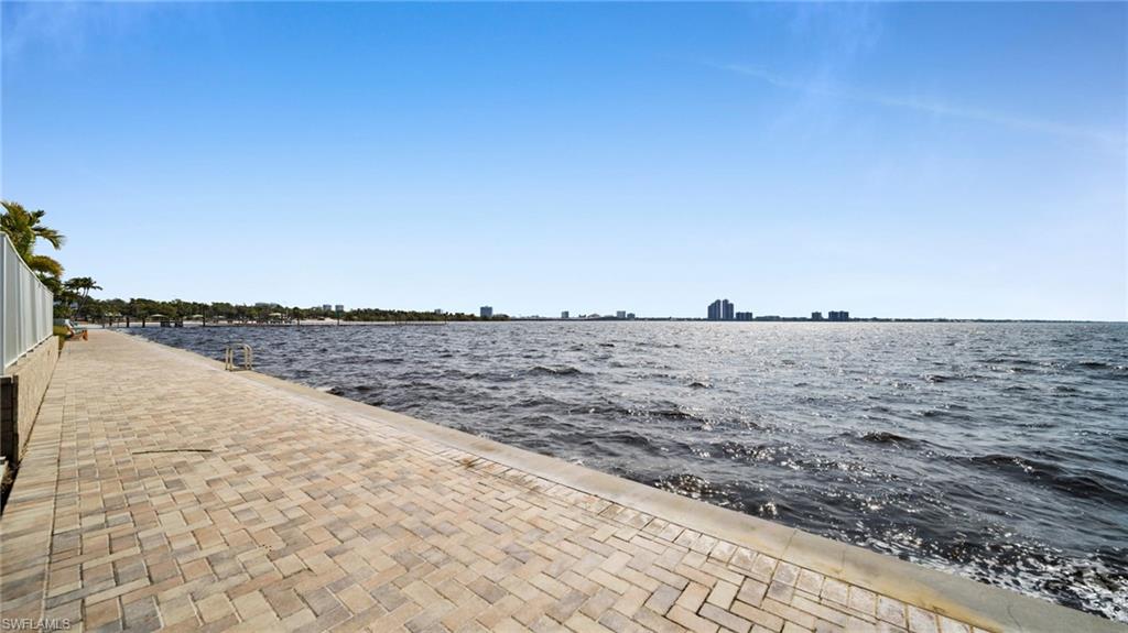 PALMS AT WATERS EDGE - Residential