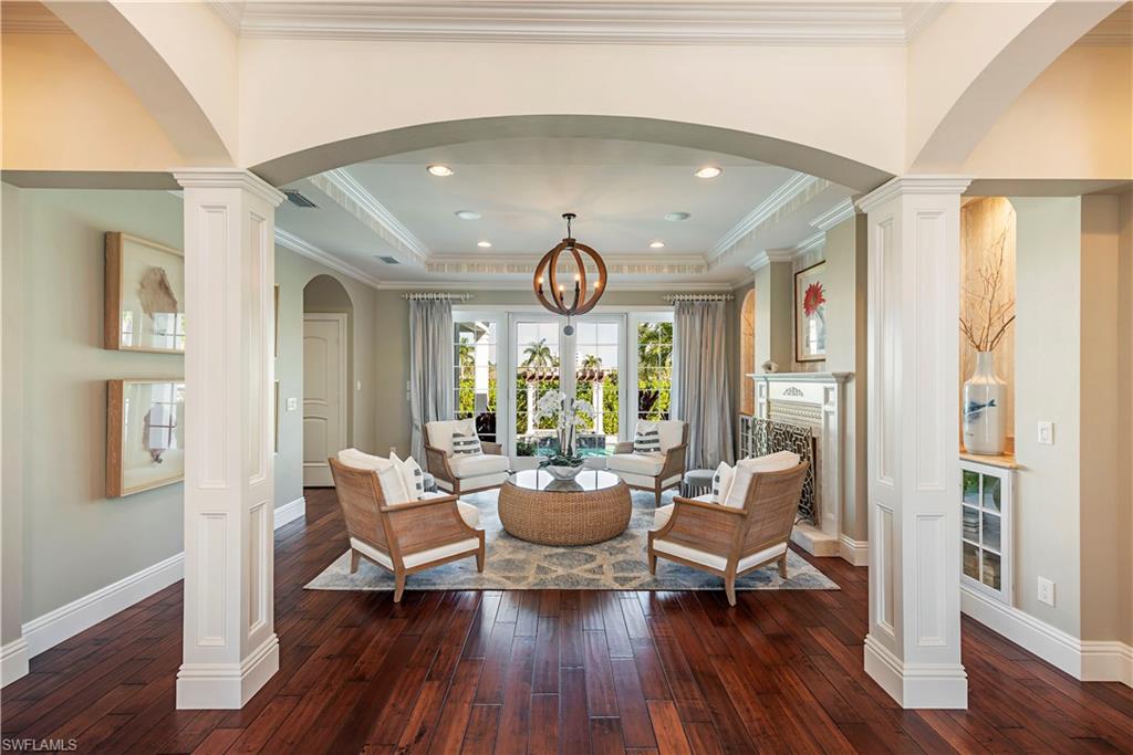 AQUALANE SHORES - Residential