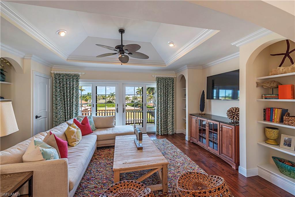 AQUALANE SHORES - Residential