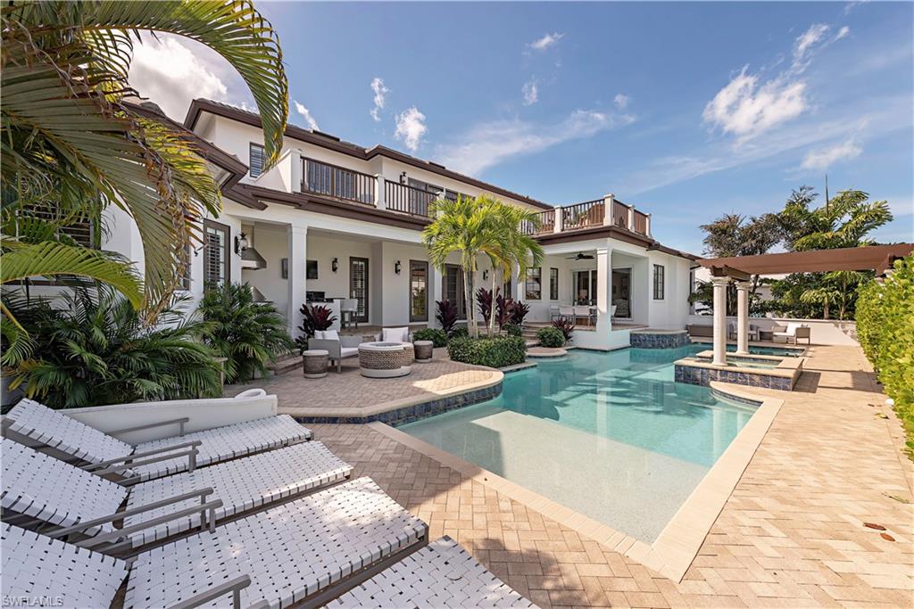 AQUALANE SHORES - Residential