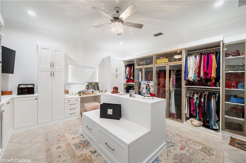 LOGAN WOODS - Residential