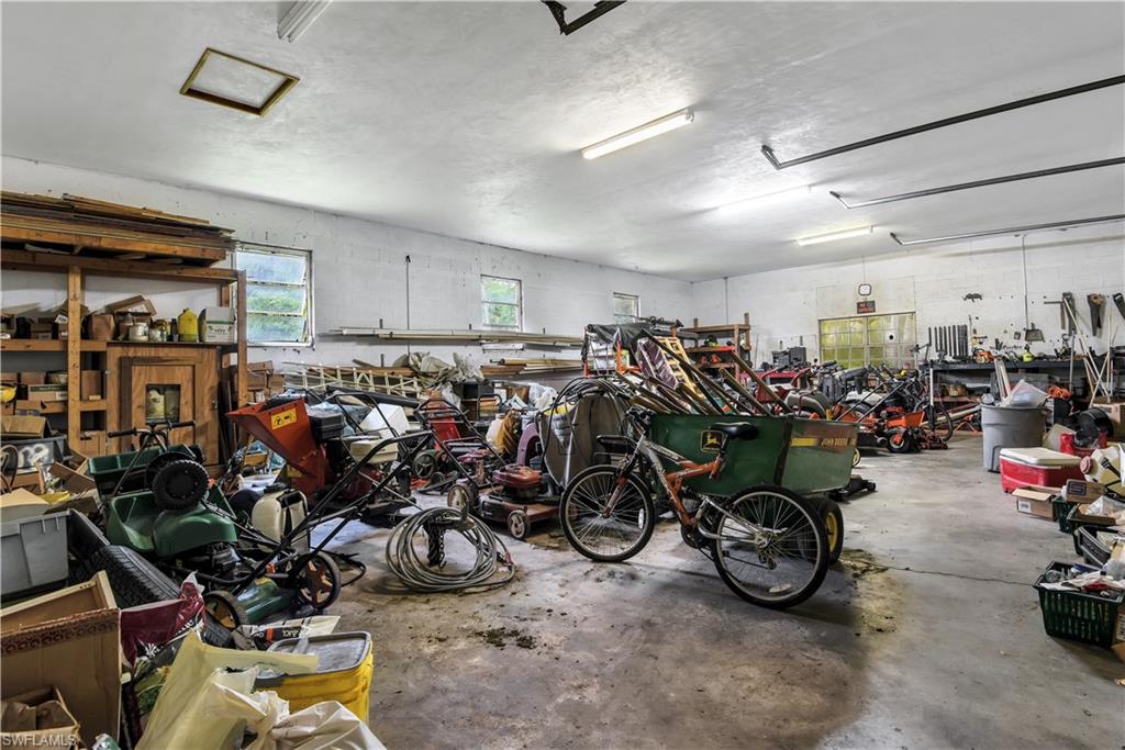 GOLDEN GATE ESTATES - Residential