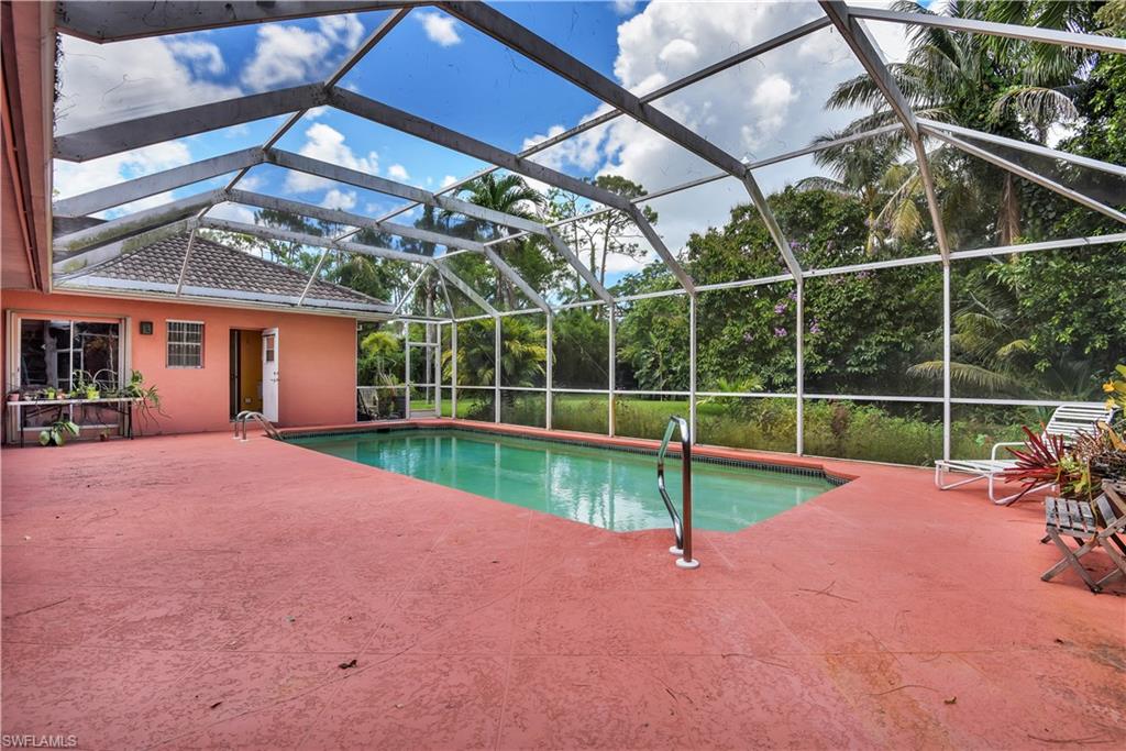 GOLDEN GATE ESTATES - Residential