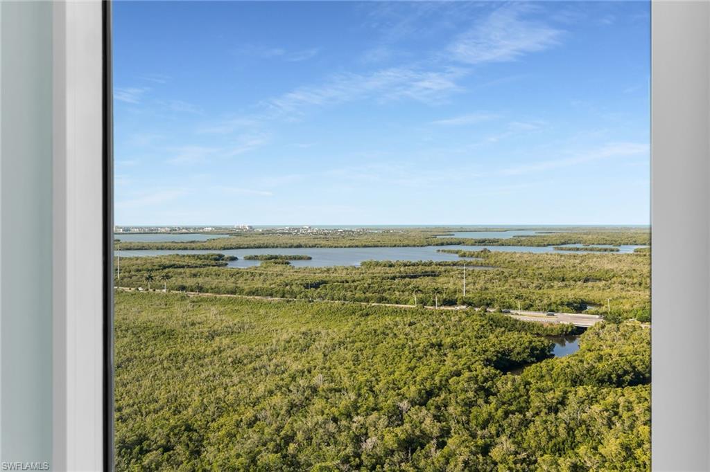 SERANO - Residential