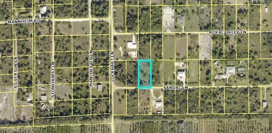 1/2 acre all cleared - a nice setting in a very quite area of Bokeelia on Pine Island.
This lot would make a wonderful location for your home or a great investment.
It is only a couple miles from the center of Pine Island - resturants near by - boat launching and marinas to get to that great fishing here on Pine Island or.take the kyack out