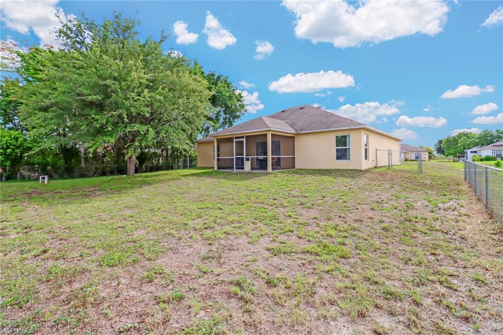 CAPE CORAL - Residential